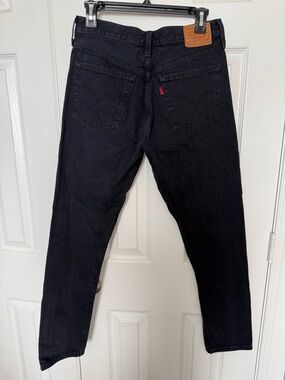 Levi's Relaxed Black Men's Jeans with Leather Patch